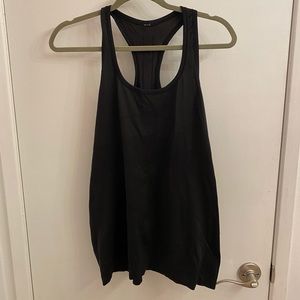 Lululemon Swiftly Tech Razorback - size 12